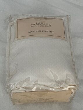 Dan River Marquis Matelassé Bedskirt in White